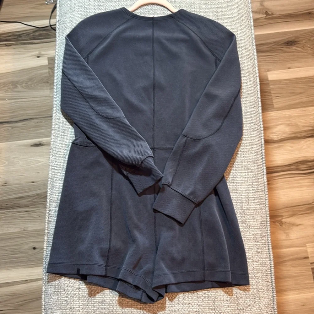 Lululemon Ribbed Softstreme Long Sleeve Romper Shorts‎ Zipper Pockets Black Sz 8